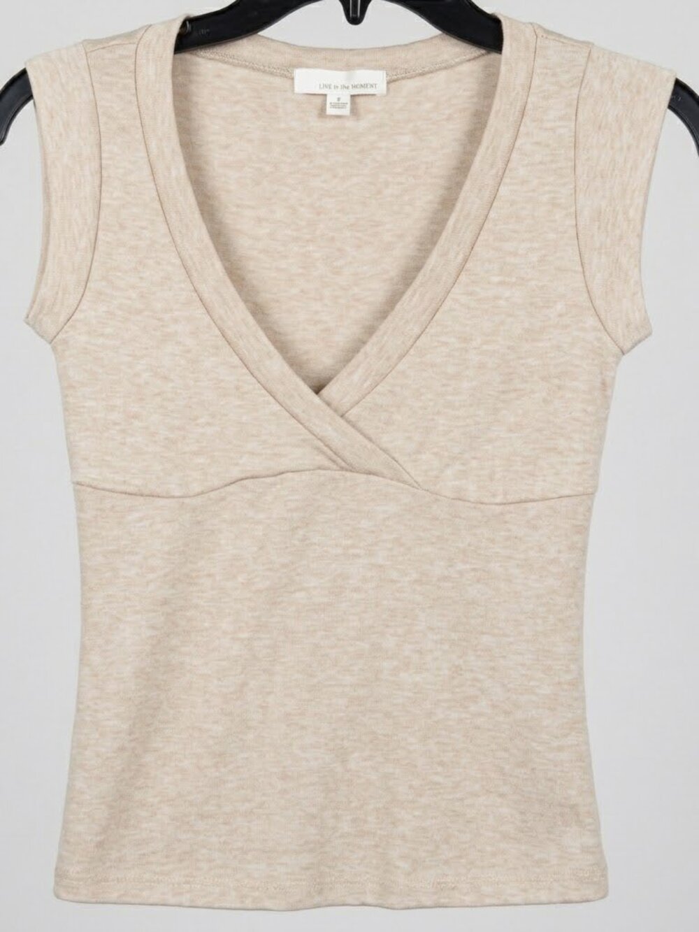 Live In The Moment V Neck Tank Top Size Small